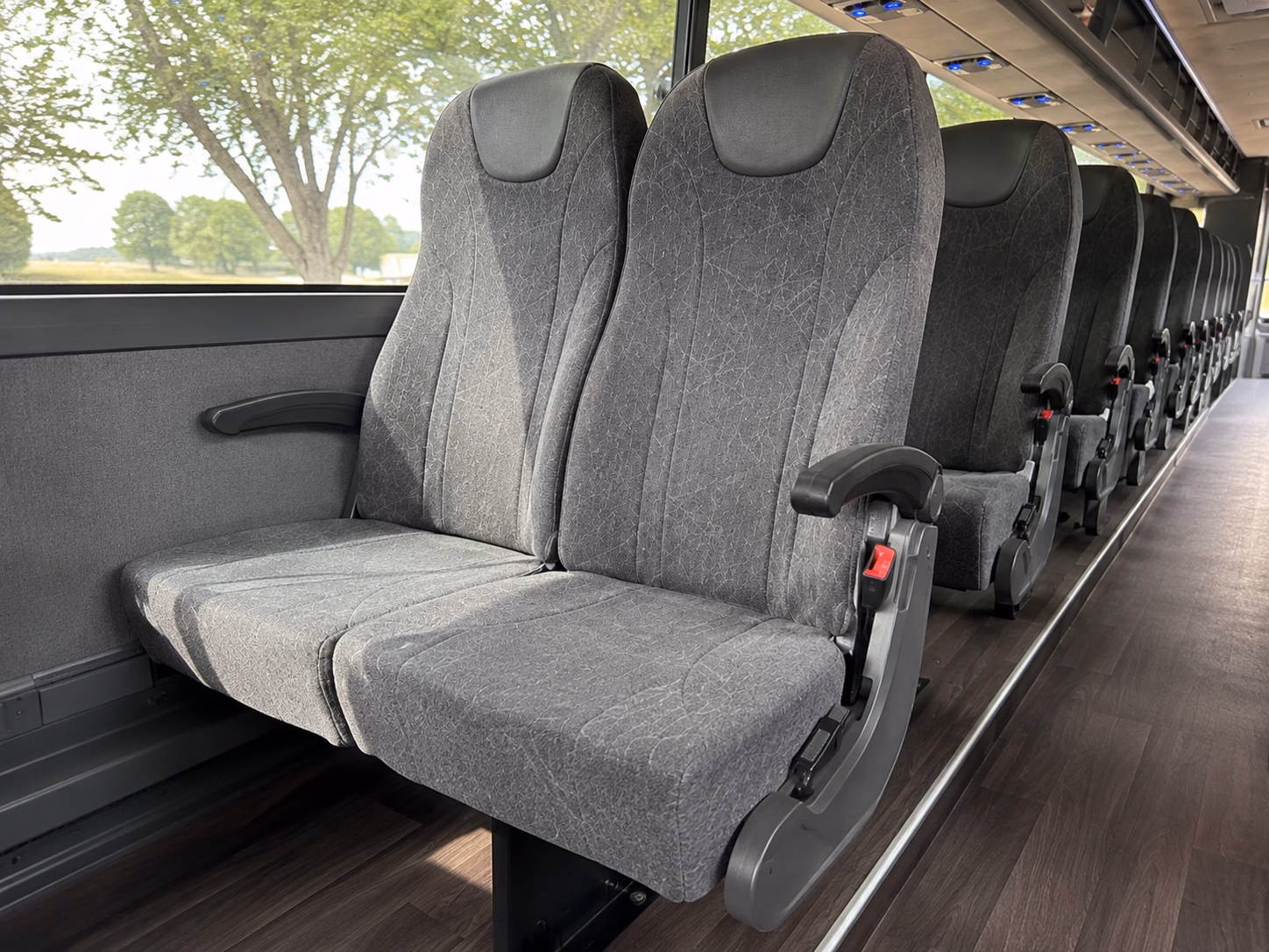 dfw airport shuttles for out of town wedding guests