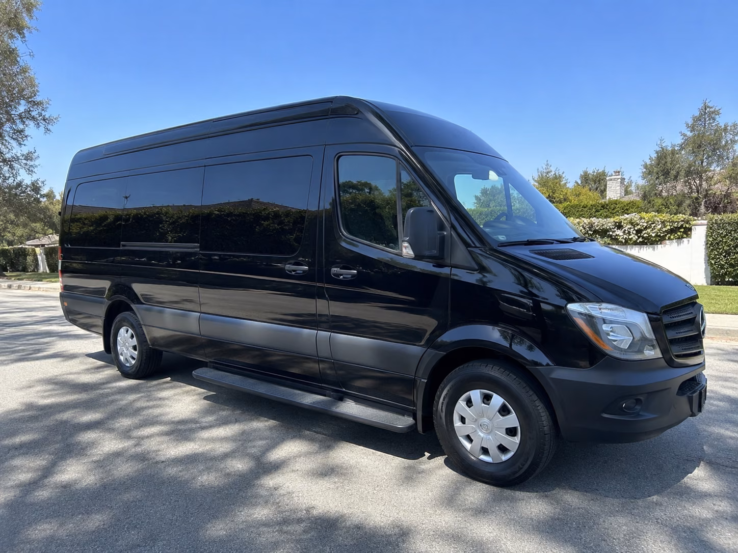 guest shuttles to lone star winery and wedding venues around mckinney